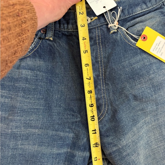 Chimala Jeans - Picture 13 of 13